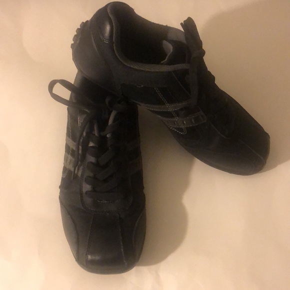 Perry Ellis Black Sneaker - Picture 2 of 2